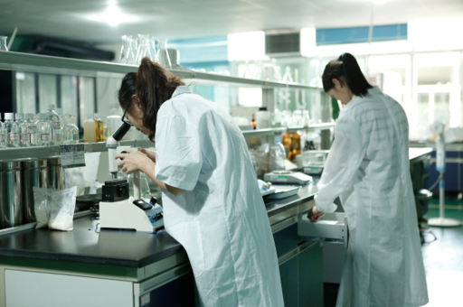 18200-72-1 बेकरी इमल्सीफायर कंपाउंड स्टीम्ड बन इम्प्रूवर इमल्सीफायर व्हाइट पाउडर GB2760 4