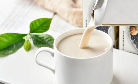 खाद्य ग्रेड जल ​​फैलाने योग्य ग्लिसरीन मोनोस्टियरेट 31566-31-1